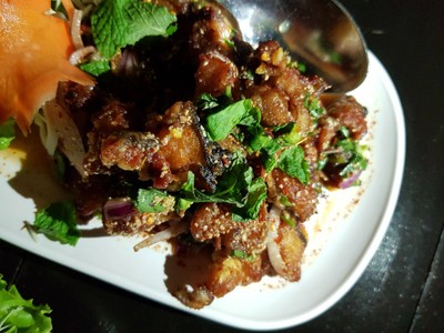 อาหาร หรือ เครื่องดื่ม