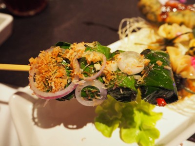 ้เมี่ยงแหนมใบปูลิง