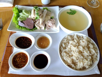 ข้าวมันไก่มณเฑียร เซตใหญ่