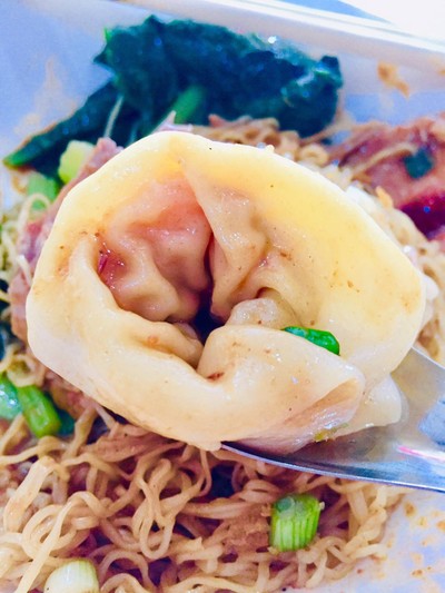บะหมี่เกี๊ยวเป็ดย่าง