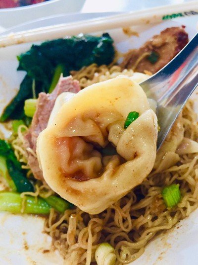 บะหมี่เกี๊ยวเป็ดย่าง