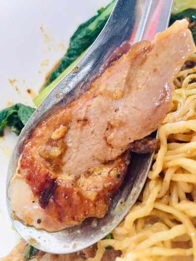 บะหมี่เกี๊ยวเป็ดย่าง