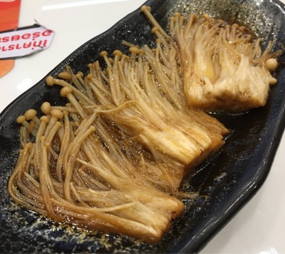 เห็ดเข็มทองผัดเนย