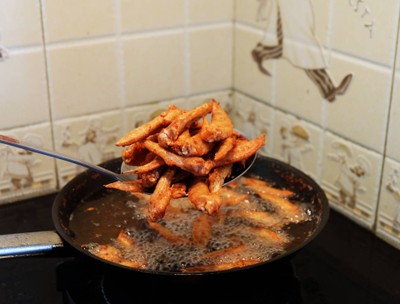 วิธีทำ ไก่เขย่า ซี๊ดซ๊าด รสลาบ วิธีทำ ไก่เขย่า ซี๊ดซ๊าด รสลาบ