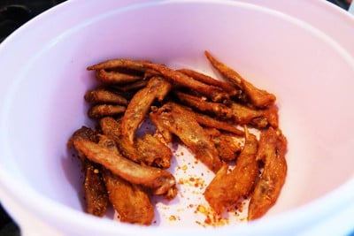 วิธีทำ ไก่เขย่า ซี๊ดซ๊าด รสลาบ วิธีทำ ไก่เขย่า ซี๊ดซ๊าด รสลาบ