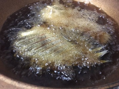 วิธีทำ ปลาสลิดทอดกรอบ