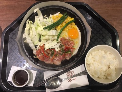 ยากินิกุหมู + ไข่