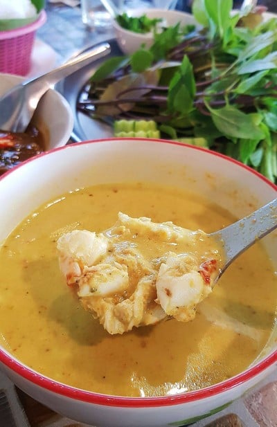 โฟร์ ไก่ย่าง ส้มตำ ไทย-อิสาน