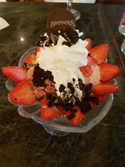 อาหาร หรือ เครื่องดื่ม