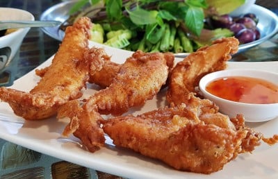 โฟร์ ไก่ย่าง ส้มตำ ไทย-อิสาน