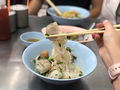 เจ้าหลงลูกชิ้นปลา (ZaoLong Fishball Restaurant) บางรัก เจ้าหลงลูกชิ้นปลา (ZaoLong Fishball Restaurant) บางรัก