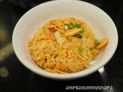 ข้าวกระเทียม