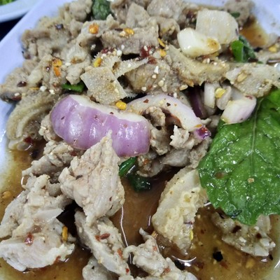 น้ำตกเนื้อ