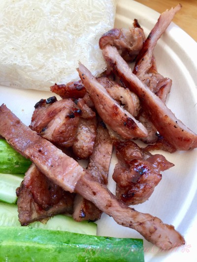 ข้าวเหนียวหมูสันคอย่าง แจ่วปลาร้า##1