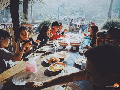 มีอาหารให้กินครบทุกมื้อเลยละ ไม่ต้องกลัวอด