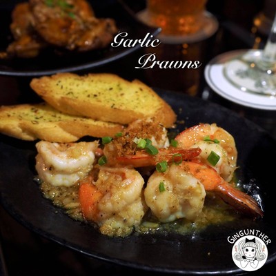 GARLIC PRAWNS
