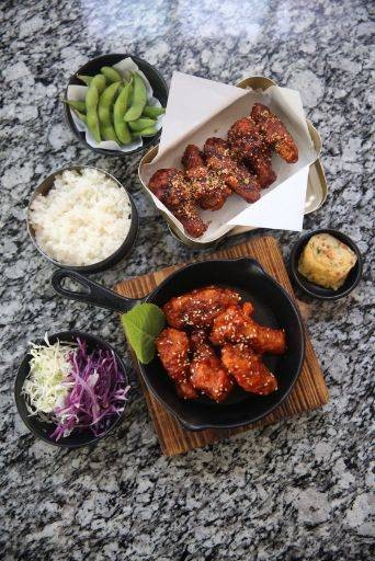 Super Seoul Café (ซุปเปอร์โซล คาเฟ่) Super Seoul Café (ซุปเปอร์โซล คาเฟ่)