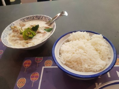 อาหาร หรือ เครื่องดื่ม