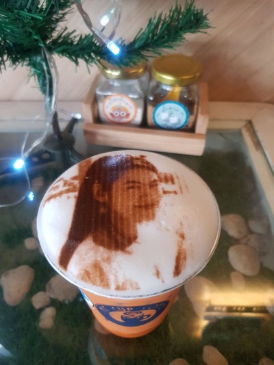 อาหาร หรือ เครื่องดื่ม