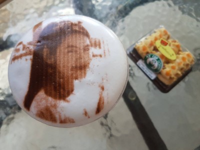 อาหาร หรือ เครื่องดื่ม