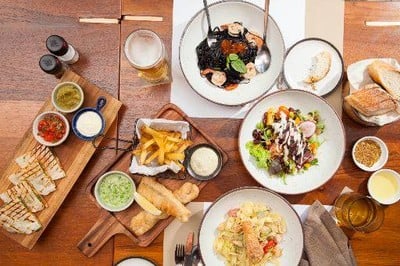 Bangkok Trading Post Bistro & Deli มาร์เก็ตเพลส นางลิ้นจี่ Bangkok Trading Post Bistro & Deli มาร์เก็ตเพลส นางลิ้นจี่