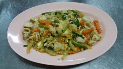 ปลาหมึกผัดไข่เค็ม