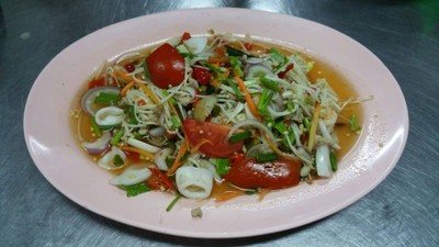 ยำเห็ดเข็มทอง