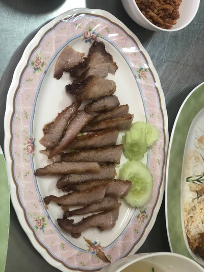 หมูย่าง