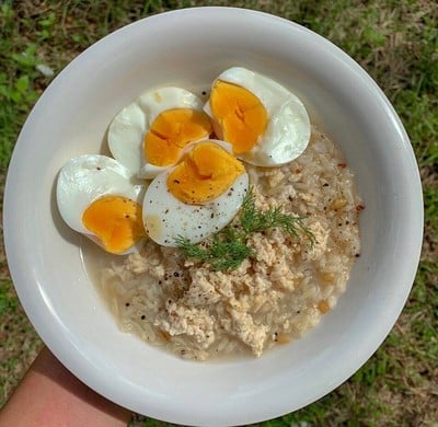 ข้าวกล้องต้มไข่ตู้ม