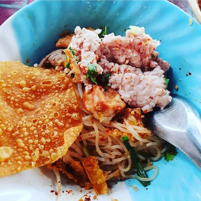 บะหมี่แห้ง