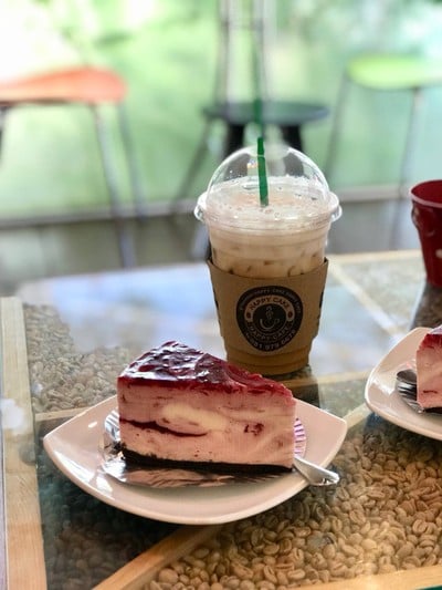 Happy Cake (แฮปปี้ เค้ก) Happy Cake (แฮปปี้ เค้ก)