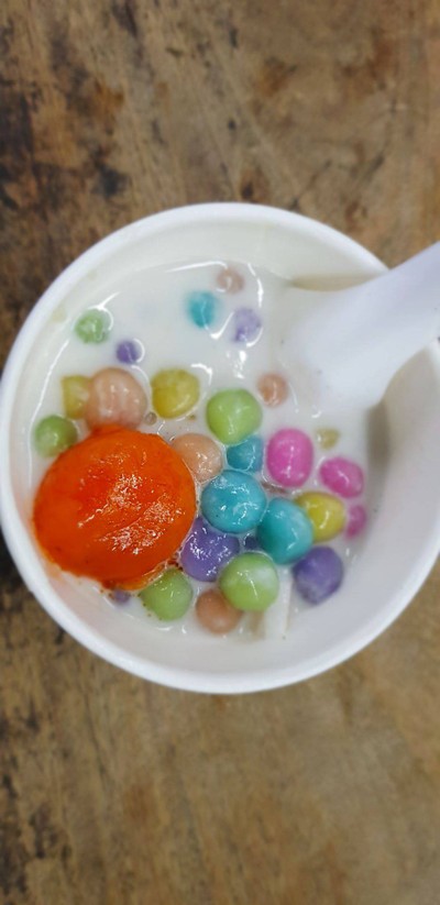 บัวลอยไข่เค็ม