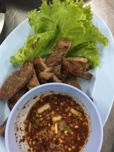 เนื้อย่างติดมัน