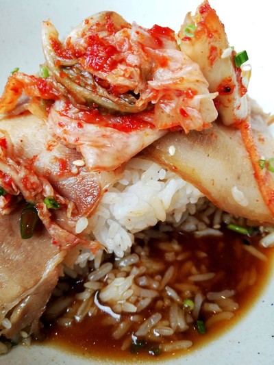 ข้าวหน้าหมูสามชั้น ซุปเป็ดตุ๋น ราคา 320 บาท++