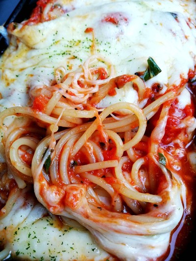 สปาเก๊ตตี้โวลเคโน่ ราคา 220 บาท++