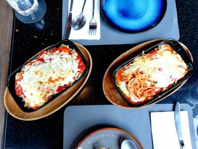 อาหาร หรือ เครื่องดื่ม