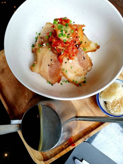 ข้าวหน้าหมูสามชั้น ซุปเป็ดตุ๋น ราคา 320 บาท++