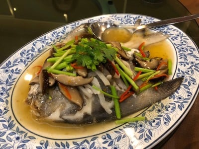 Cross x ruenros King power รางน้ำ งาน happy chinese new year 2024