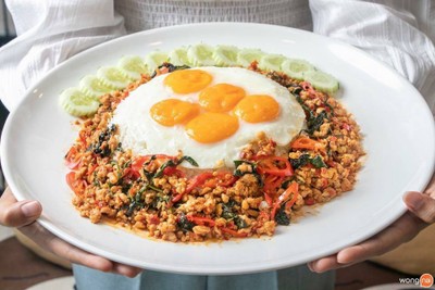 เมนูของร้าน ตำปูปลาร้า แซ้บไฟลุก นัวจัดจ้านปลาร้าทำเอง นครอินทร์