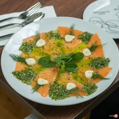 Greyhound Café EmQuartier