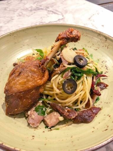 Patio At Twenty-Six (พาทิโอ) สุขุมวิท 26 Patio At Twenty-Six (พาทิโอ) สุขุมวิท 26
