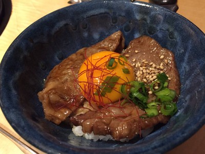 ข้าวหน้าเนื้อย่าง