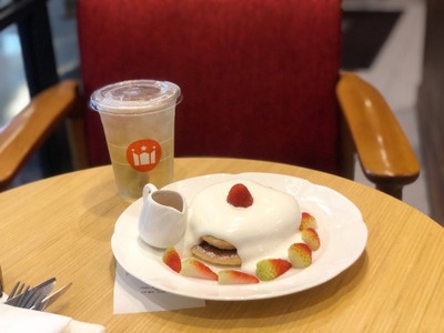 Hollys Coffee อาคารสยามกิตติ์ Hollys Coffee อาคารสยามกิตติ์