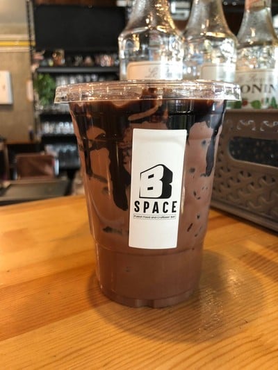 รูป B-Space