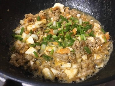 วิธีทำ หมูสับผัดไข่เค็ม วิธีทำ หมูสับผัดไข่เค็ม