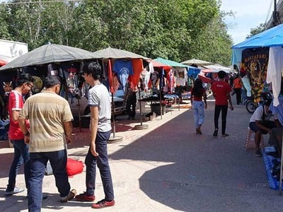 บรรยากาศ ตลาดนัดคลองแงะ