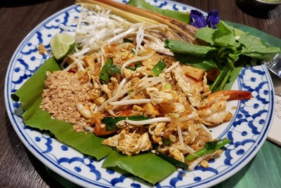 ผัดไทยกุ้งสด