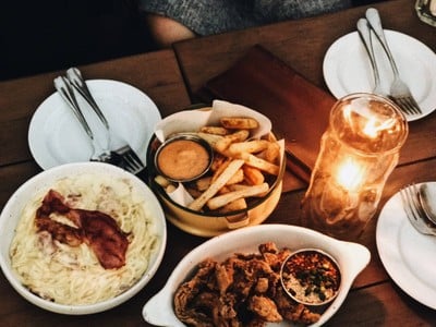 อาหาร หรือ เครื่องดื่ม