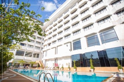 โรงแรมสีหราช