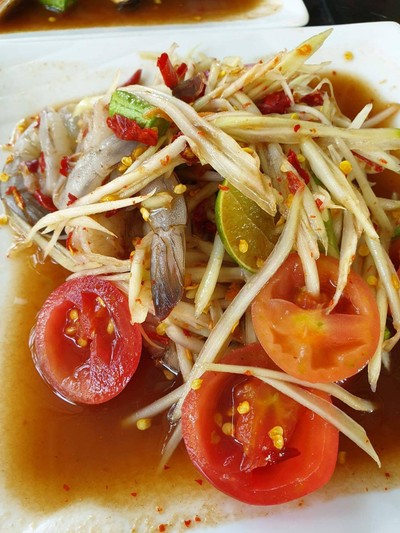 ส้มตำกุ้งสด